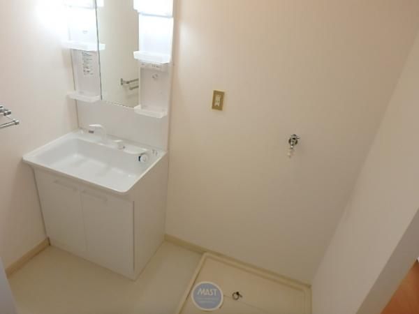 �y���ʏ��z�@���V�����v�[�h���b�T�[��