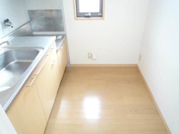 �y�L�b�`���z�@