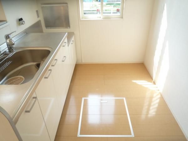 �y�L�b�`���z�@