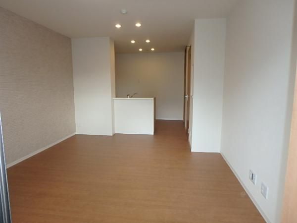 �y���ԁE���r���O�z�@