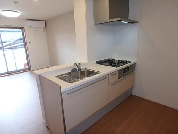 �y�L�b�`���z�@