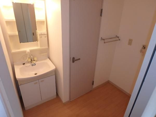 �y���ʏ��z�@