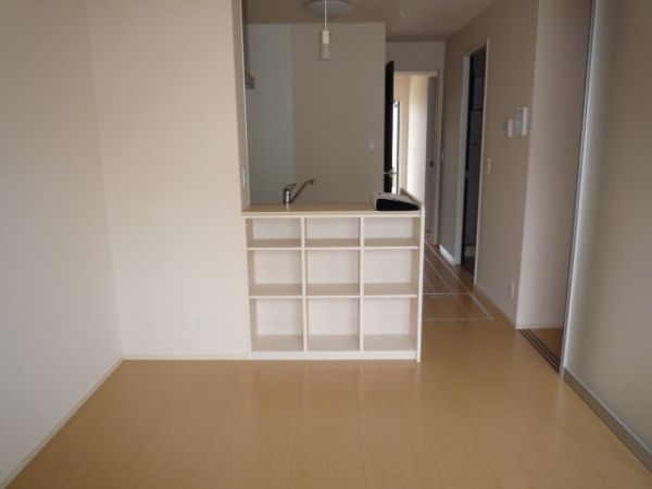 �y���ԁE���r���O�z�@