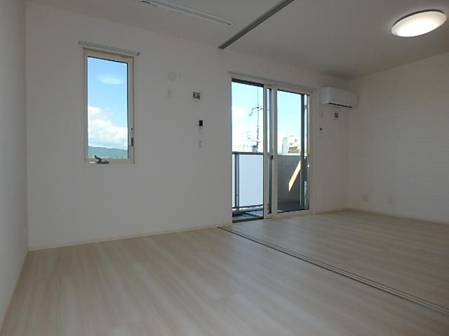 �y���̑������E�X�y�[�X�z�@