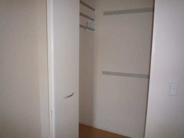 �y���[�z�@���E�H�[�N�C���N���[�[�b�g��