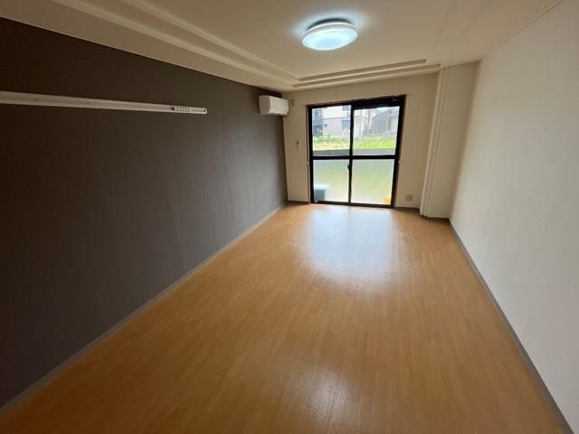 �y���ԁE���r���O�z�@��10.3���ł�����肵���L����