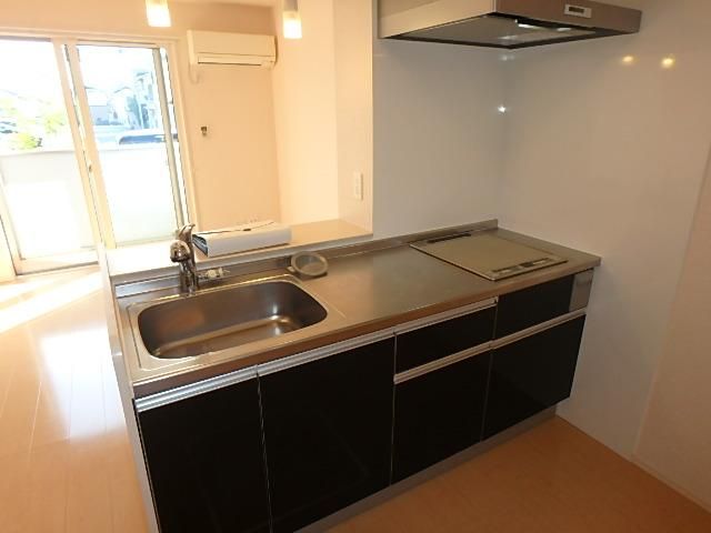 �y�L�b�`���z�@