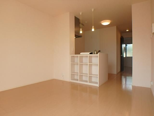 �y���ԁE���r���O�z�@