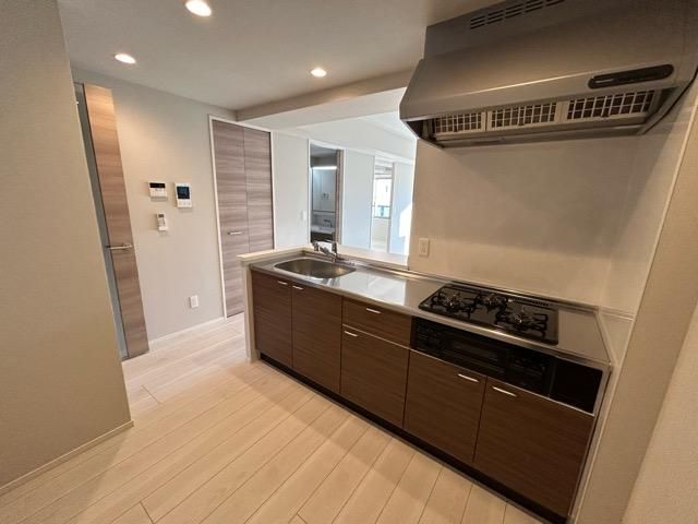 �y�L�b�`���z�@