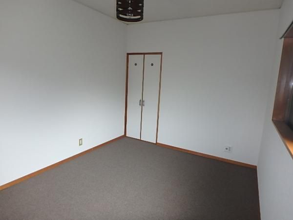 �y�����E���r���O�z�@