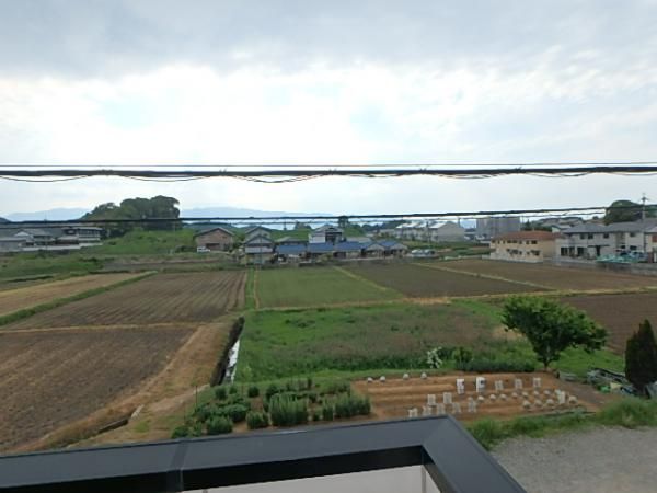 �y���]�z�@