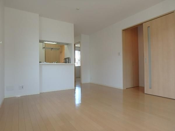 �y���ԁE���r���O�z�@���J�E���^�[�L�b�`�������́�