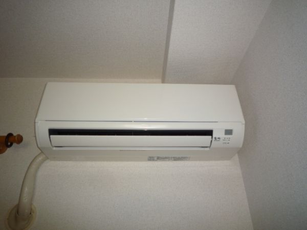 �y���̑��ݔ��z�@���G�A�R����