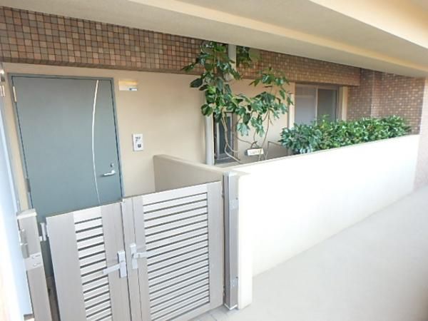 �y���r�[�z�@