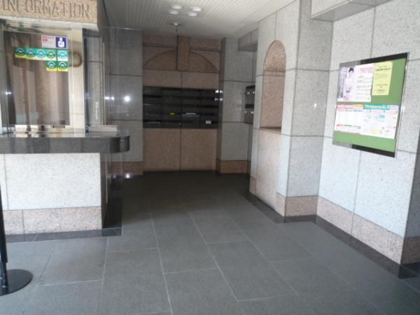 �y�G���g�����X�z�@