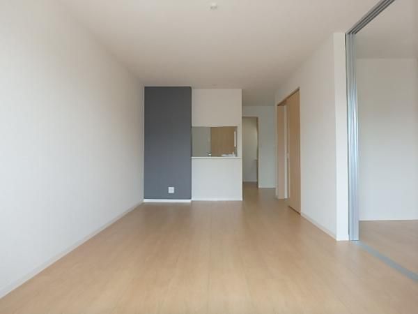 �y���ԁE���r���O�z�@