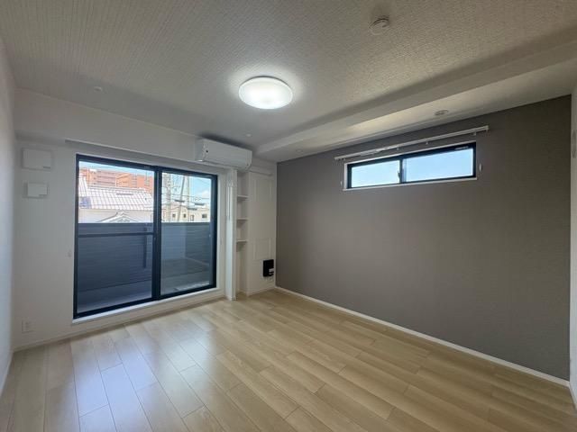 �y���ԁE���r���O�z�@