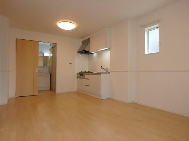 �y���ԁE���r���O�z�@