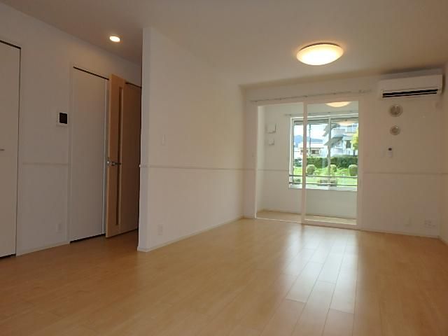 �y���̑������E�X�y�[�X�z�@