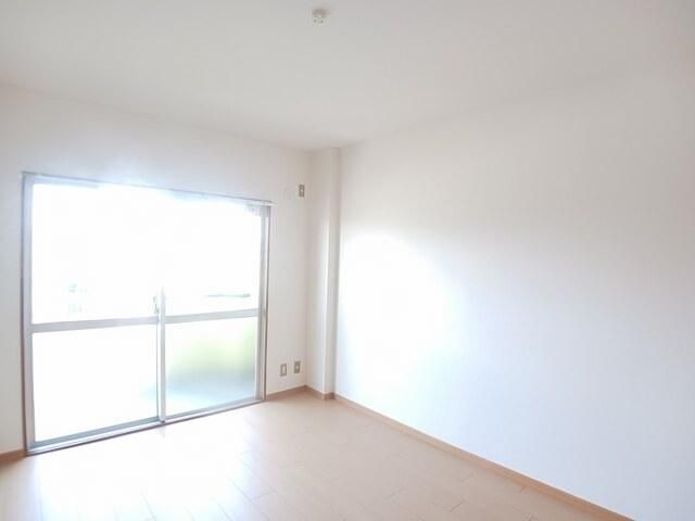 �y���ԁE���r���O�z�@