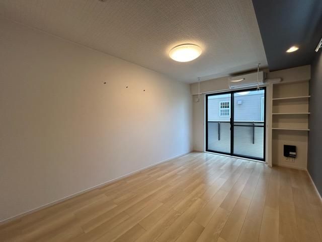 �y���ԁE���r���O�z�@