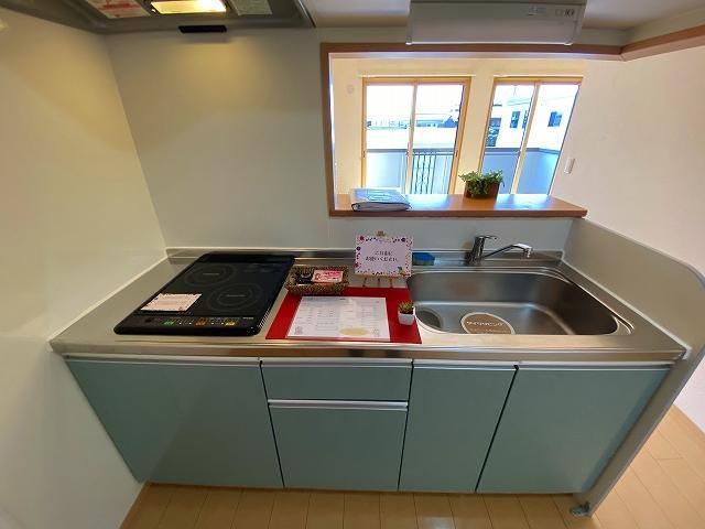 �y�L�b�`���z�@