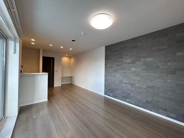 �y���ԁE���r���O�z�@