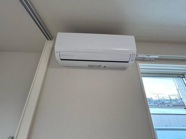 �y���̑��ݔ��z�@