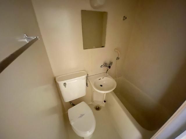 �y�g�C���z�@