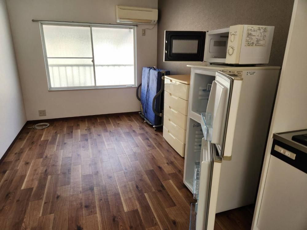 �y���ԁE���r���O�z�@