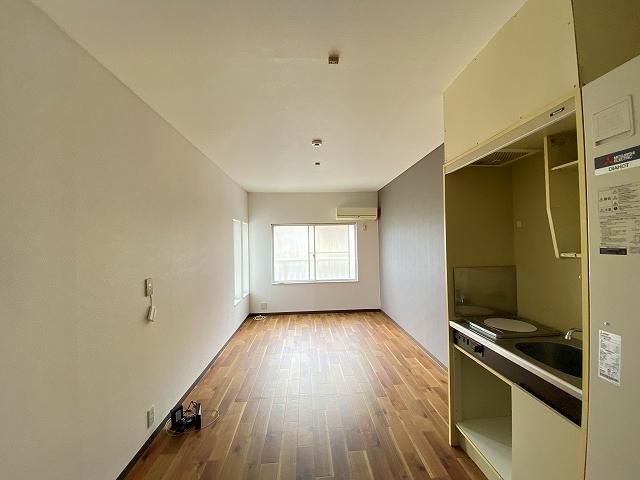 �y�Q���z�@