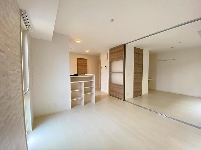 �y���ԁE���r���O�z�@