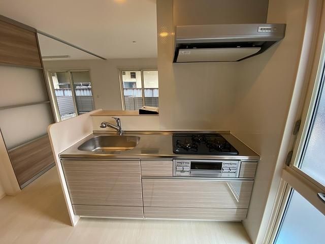 �y�L�b�`���z�@