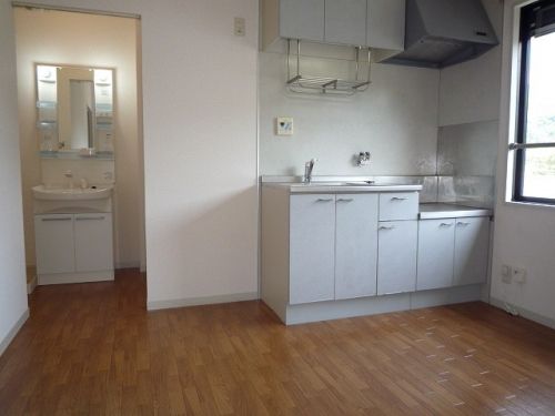 �y�L�b�`���z�@