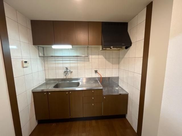 �y�L�b�`���z�@