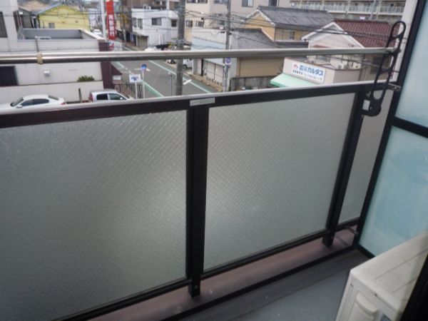 yoRj[z@