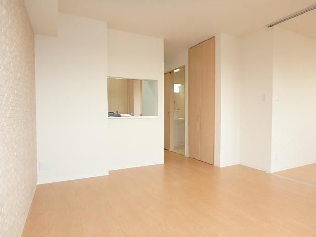 �y���ԁE���r���O�z�@