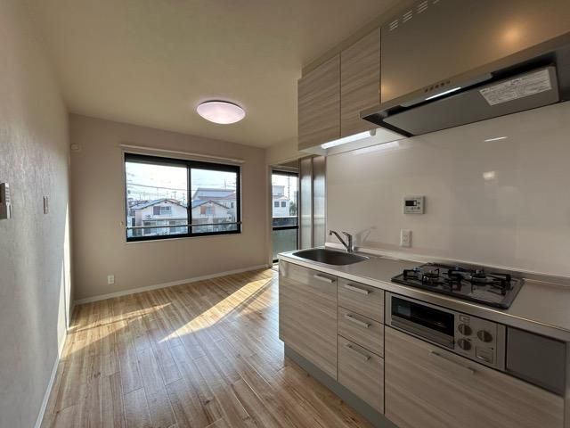 �y�L�b�`���z�@