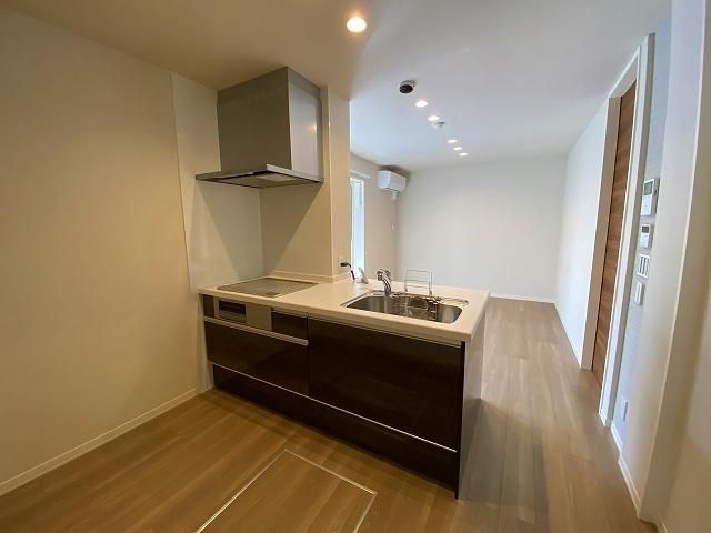 �y�L�b�`���z�@