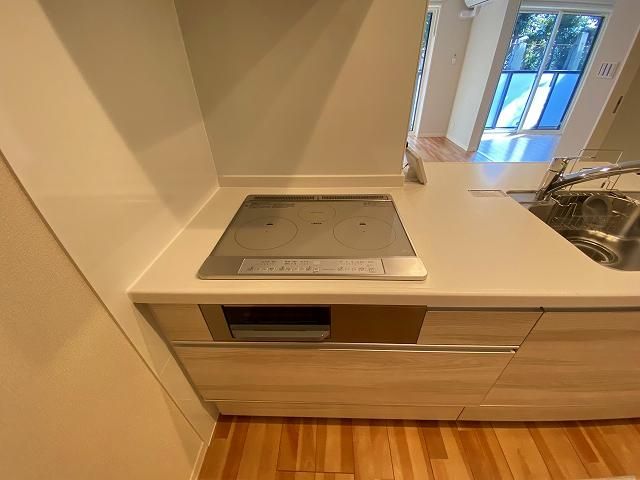 �y�L�b�`���z�@