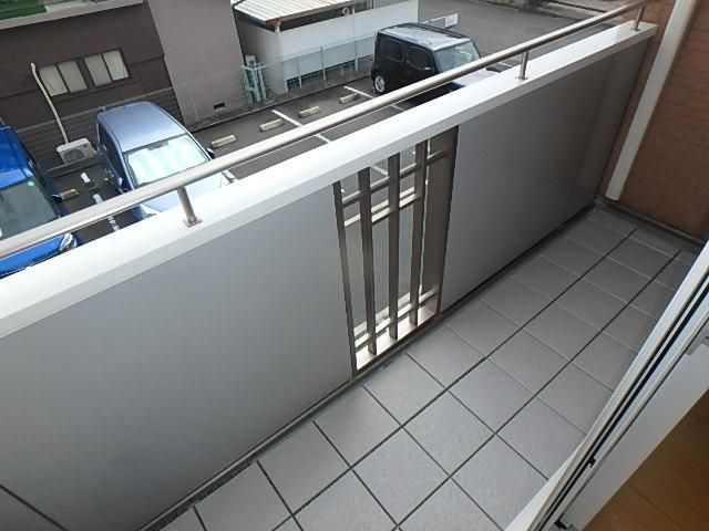 yoRj[z@