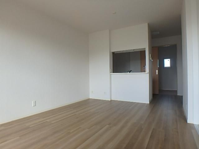 �y�����E���r���O�z�@