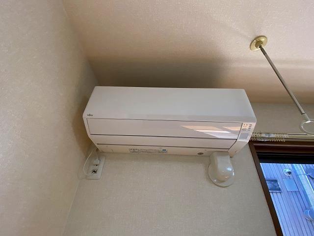 �y���̑��ݔ��z�@