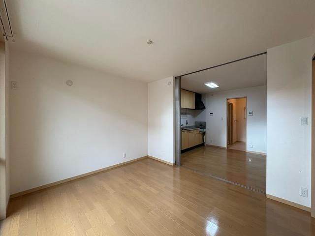 �y���ԁE���r���O�z�@