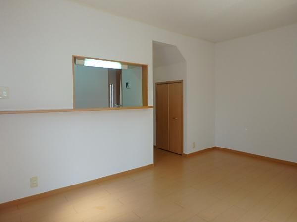 �y�����E���r���O�z�@