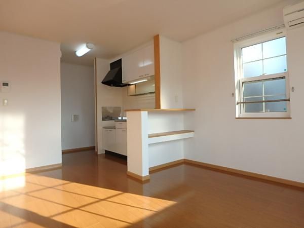 �y���ԁE���r���O�z�@