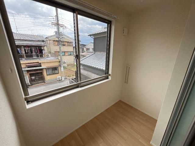 �y�x�����_�z�@���C���i�[�e���X��