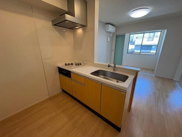 �y�L�b�`���z�@