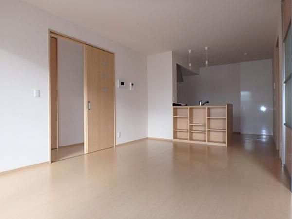 �y�����E���r���O�z�@