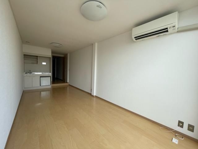 �y���ԁE���r���O�z�@